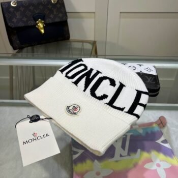 BEANIE M*NCL*R