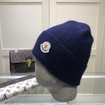 BEANIE M*NCL*R